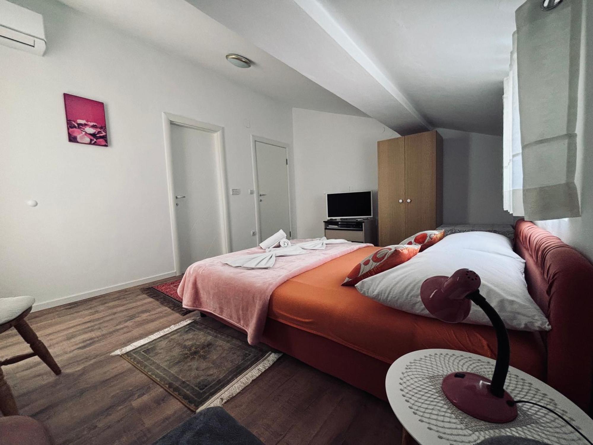 Rooms&App Minka Jadranovo Exteriör bild