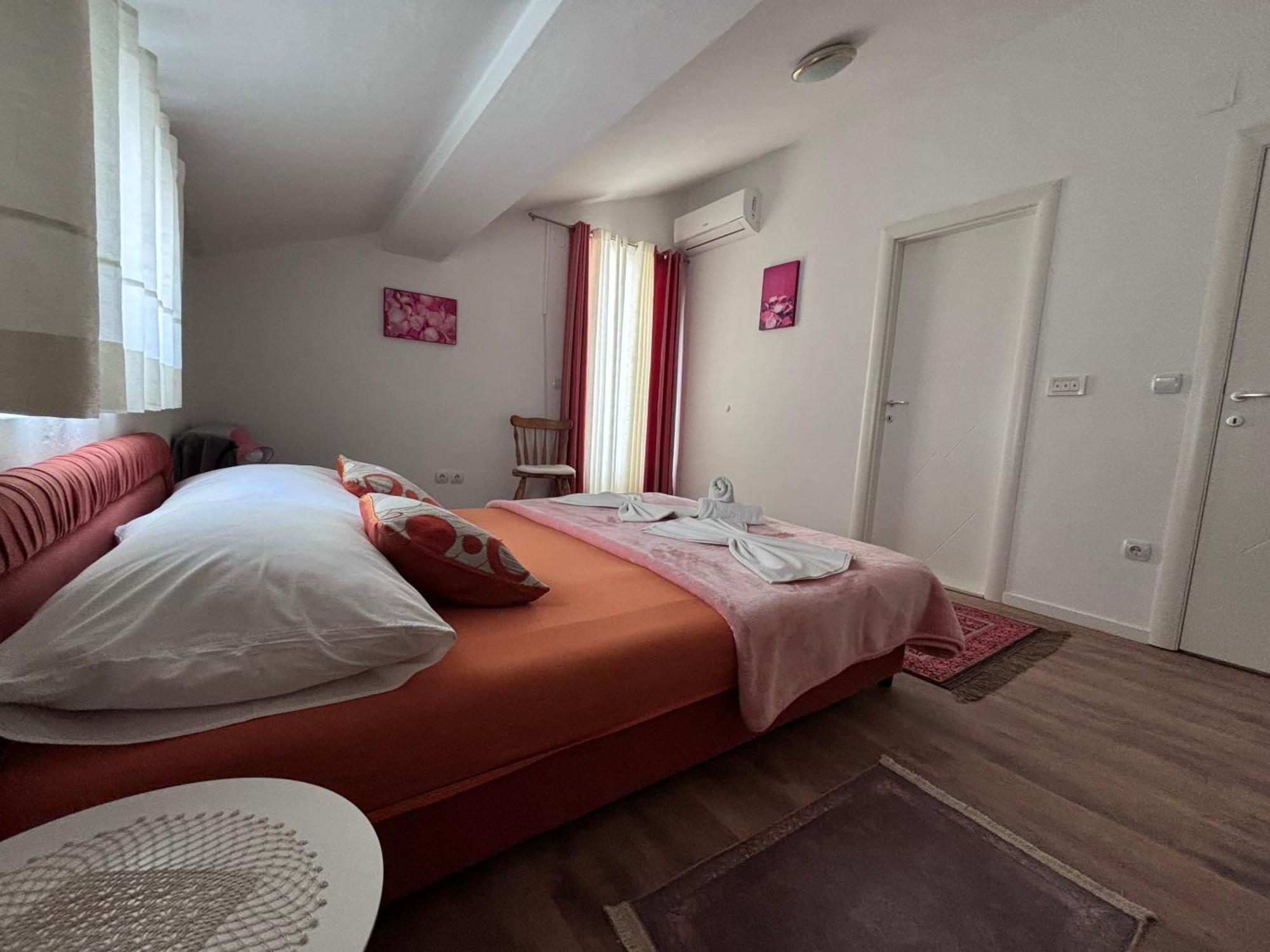 Rooms&App Minka Jadranovo Exteriör bild