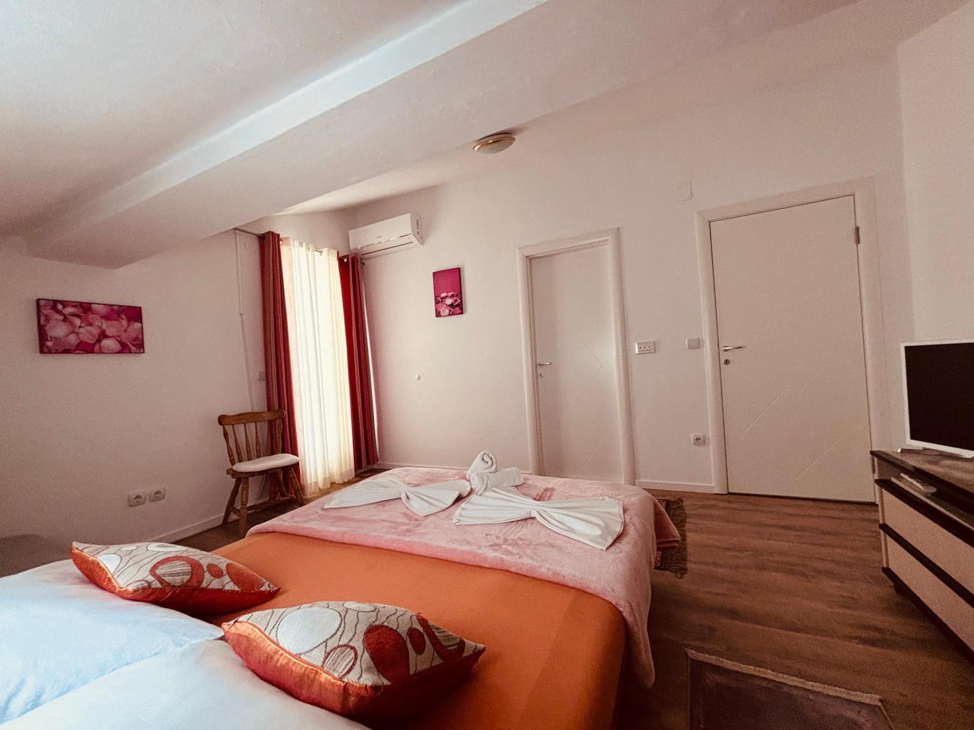 Rooms&App Minka Jadranovo Exteriör bild
